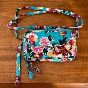 floral wristlet/crossbody bag